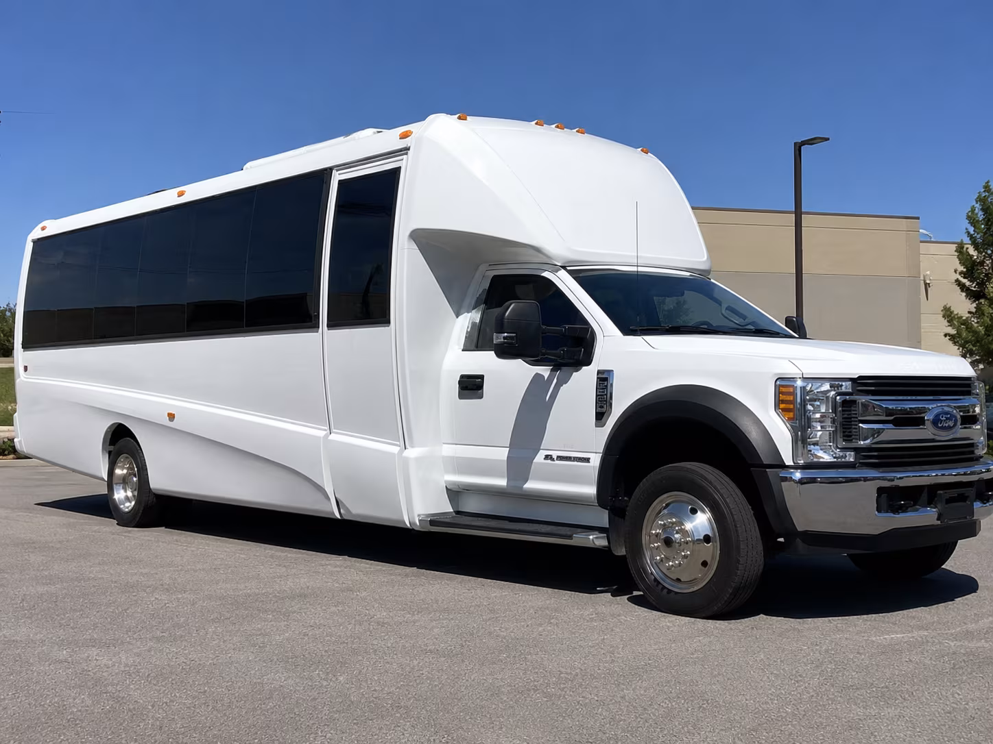charter buses for large manteca prom groups and school organized transportation