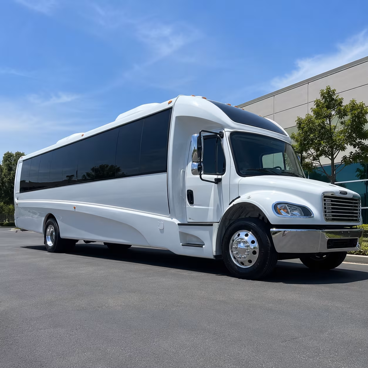 manteca 30 passenger minibus
